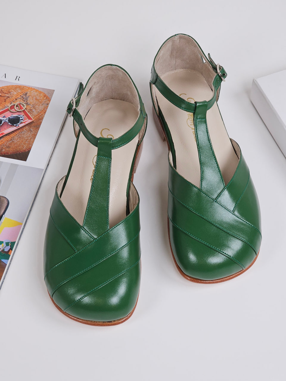 Barefoot Sugar Avocado Green Leather 2 cm heel