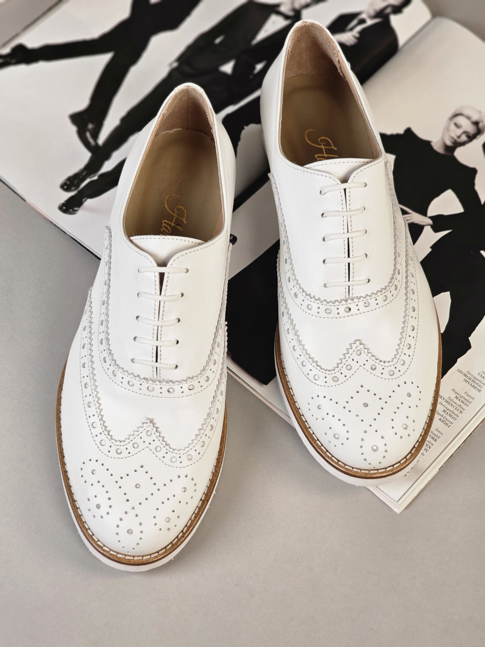Brogue White Leather with Eva Sole
