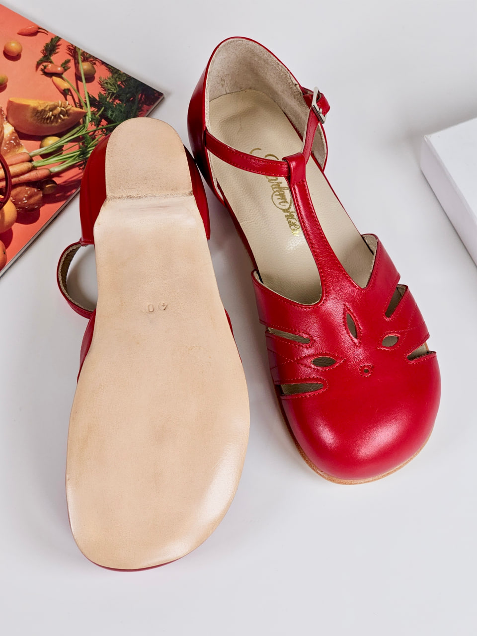 Barefoot Rosy Red Leather 4 cm heel