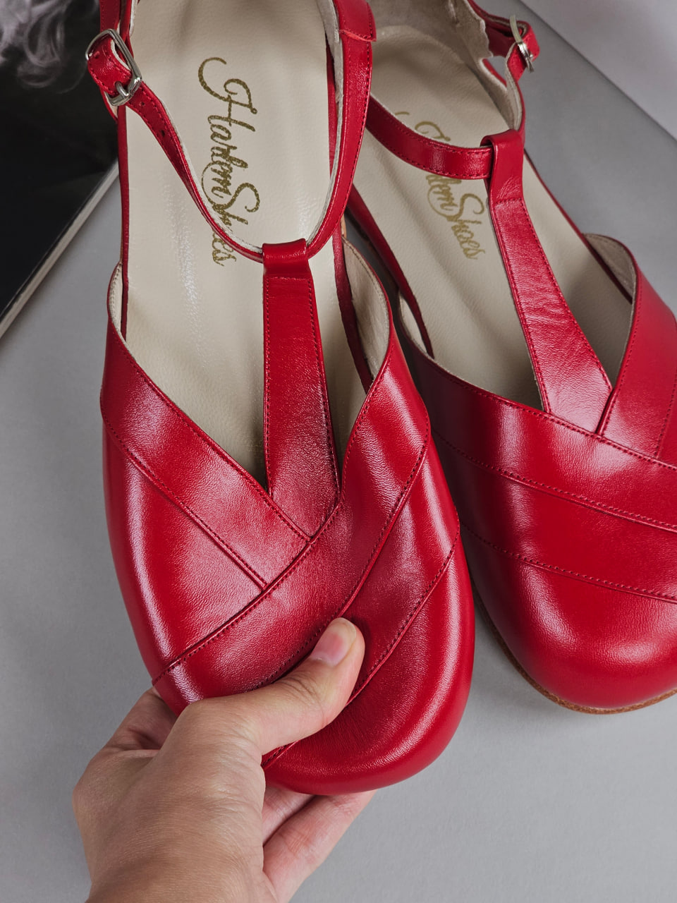 Barefoot Sugar Red Leather Zero Drop