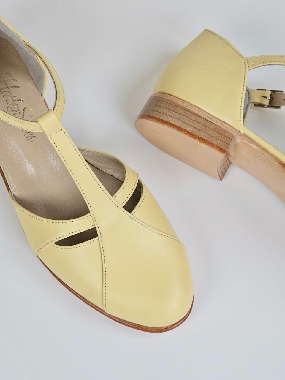 Isabel Lemon Yellow Leather 2 cm heel