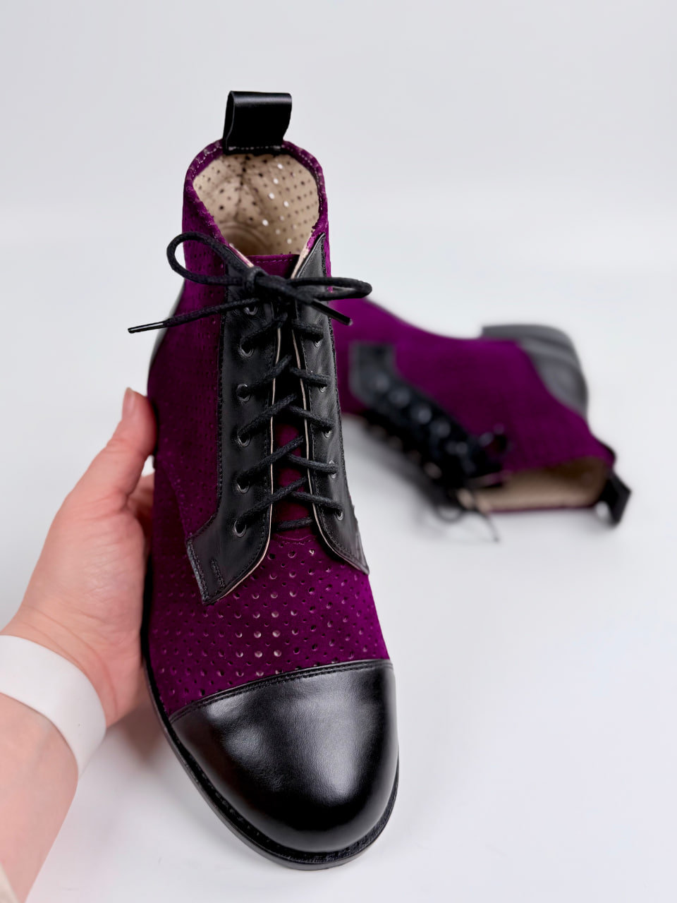 Derby Boots Perforated Purple Suede & Black Leather 2 cm heel