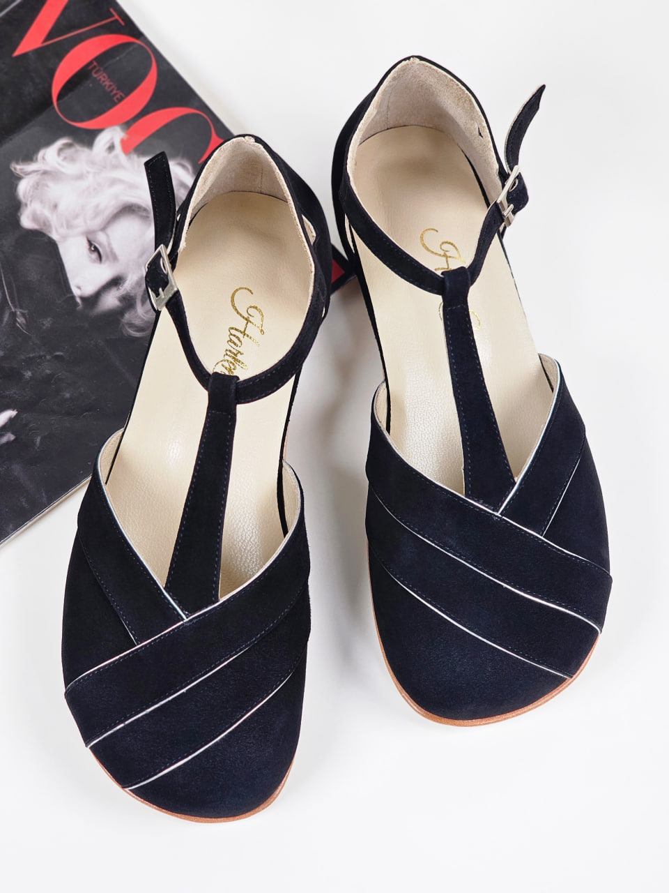 Barefoot Sugar Black Suede with Silver Lines 4 cm heel