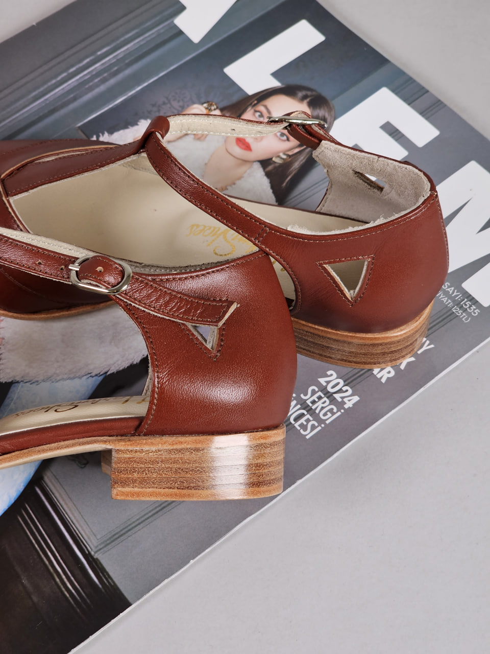 Sugar Brown Leather 2 cm heel