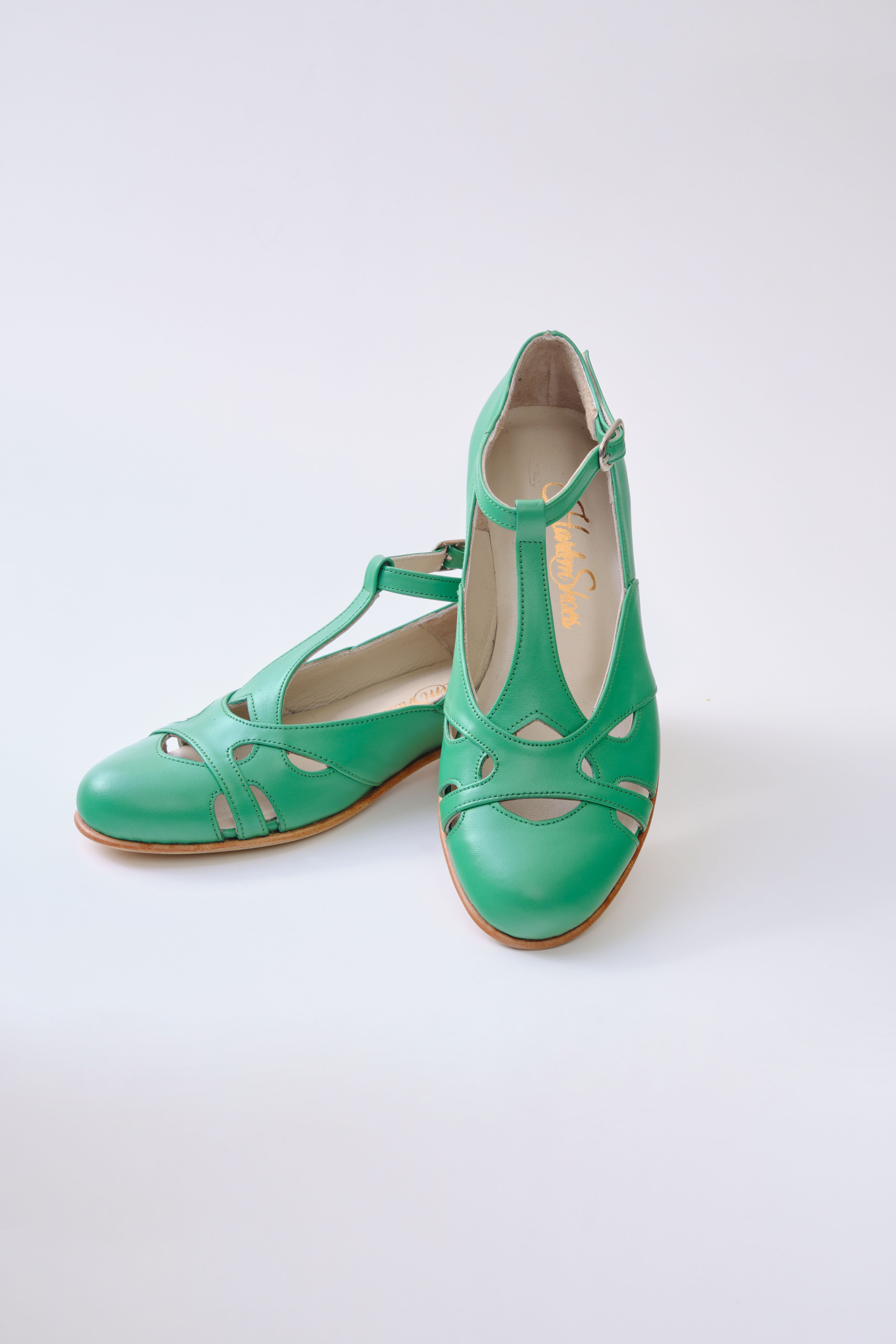 Spring Apple Green Leather 2 cm heel