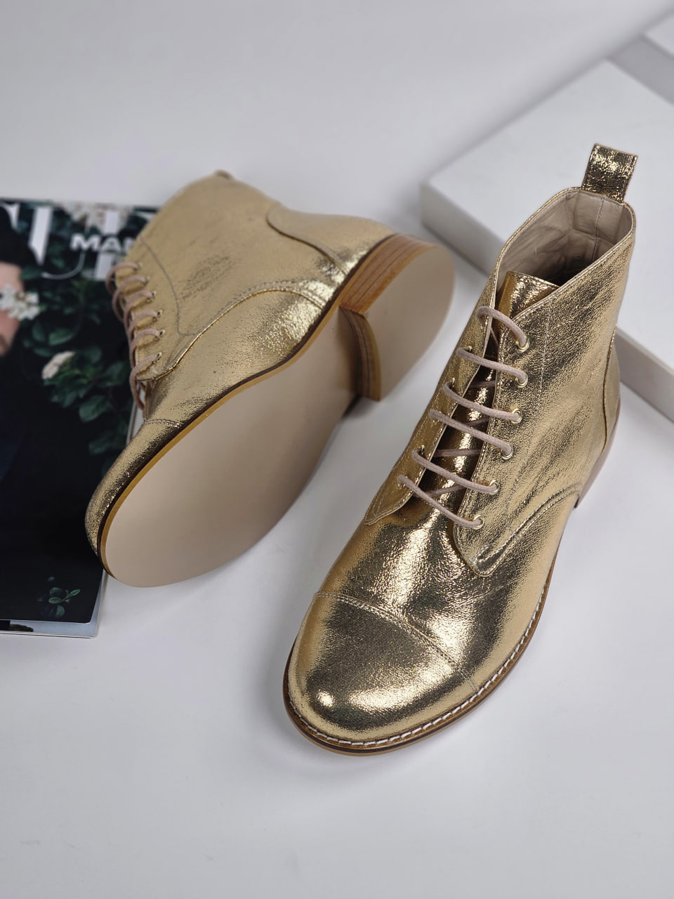 Derby Boots Vegan Golden Textile 2 cm heel