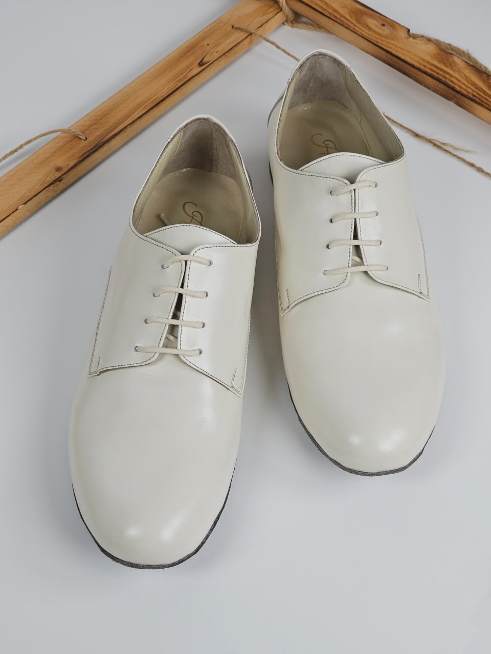 Frankie Soft Broken White Leather with "Flexible Sole" 1.5 cm heel