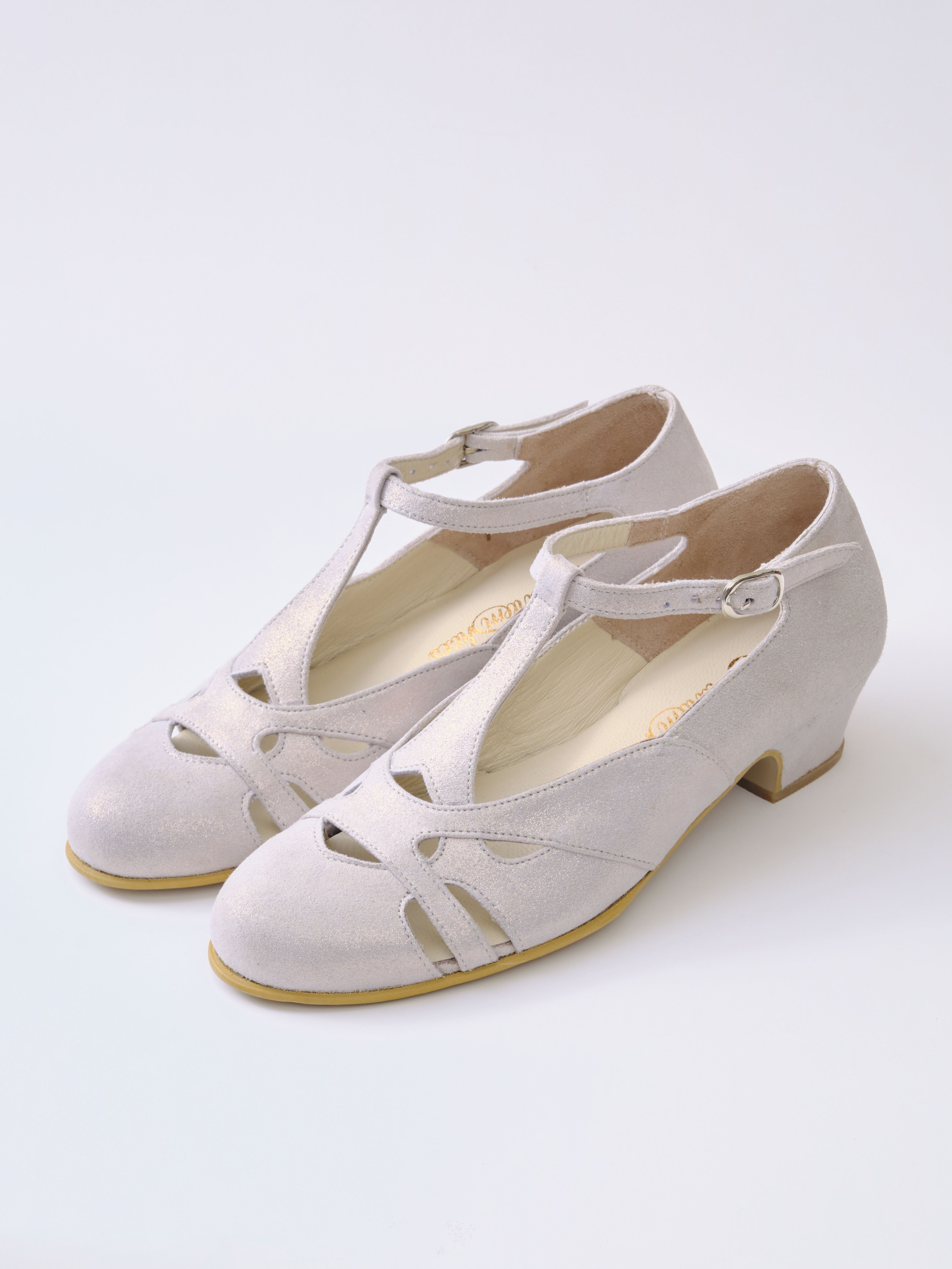 Spring Shiny Cream Suede 4  cm heel