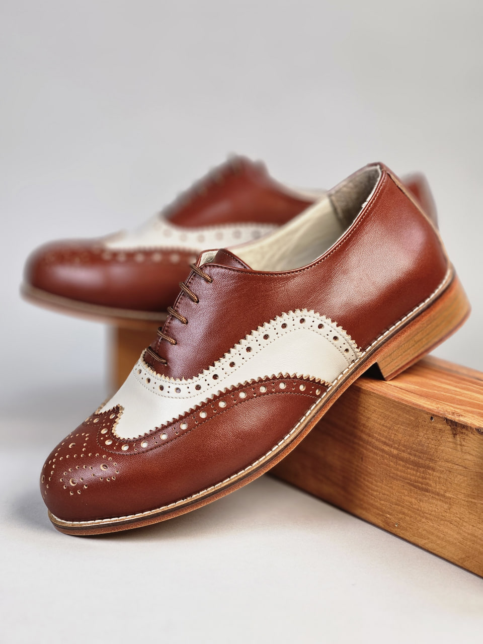 Brogue Brown & Beige Leather 2 cm heel
