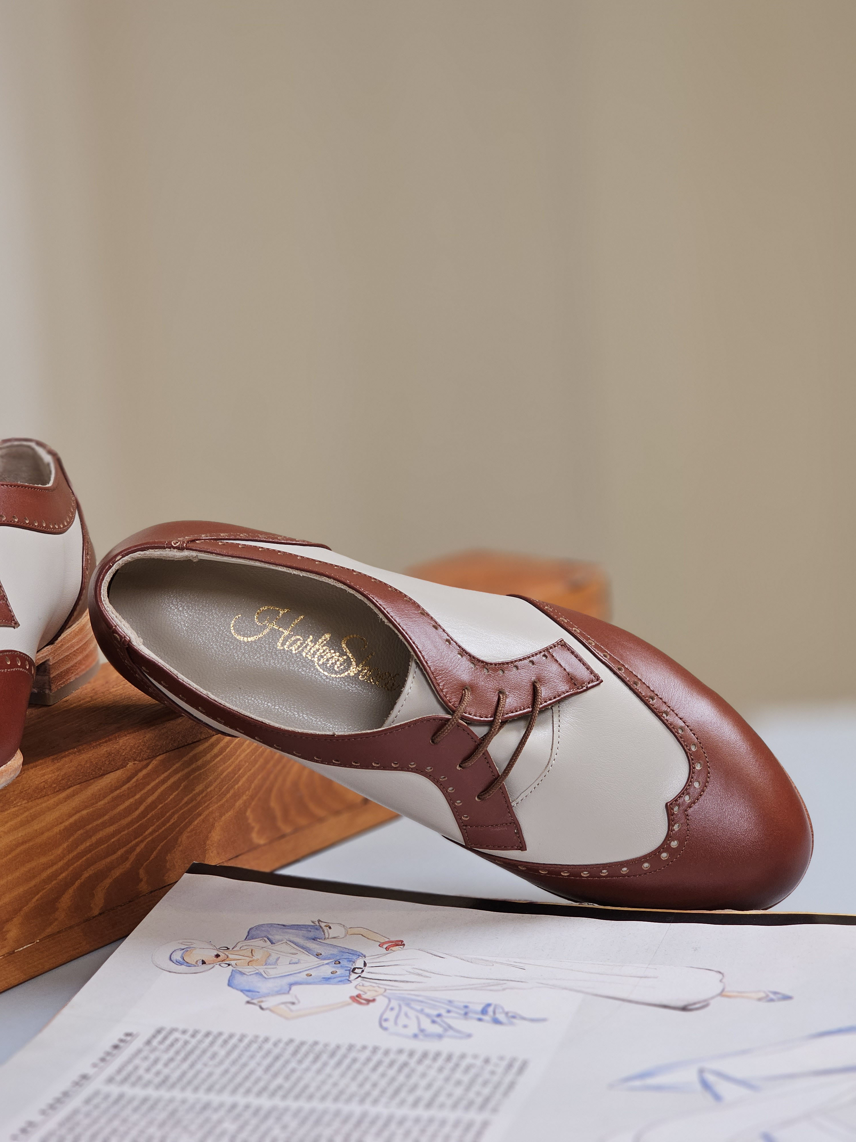 Women Oxfords Brown & Beige Leather 2 cm heel