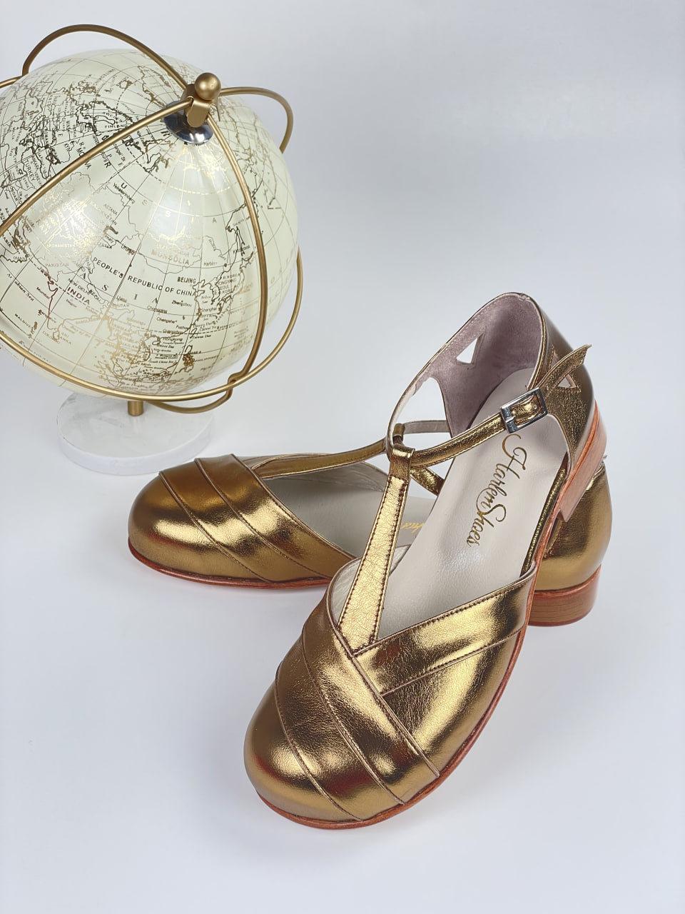 Barefoot Sugar Dark Gold Leather 2 cm heel