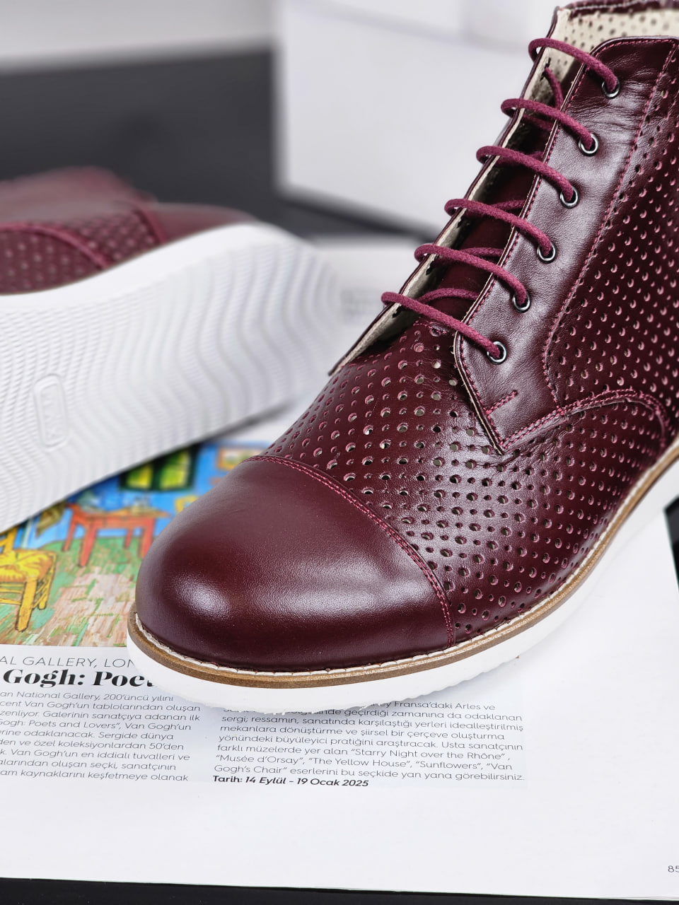 Derby Boots Perforated Bordeaux Leather with Eva sole