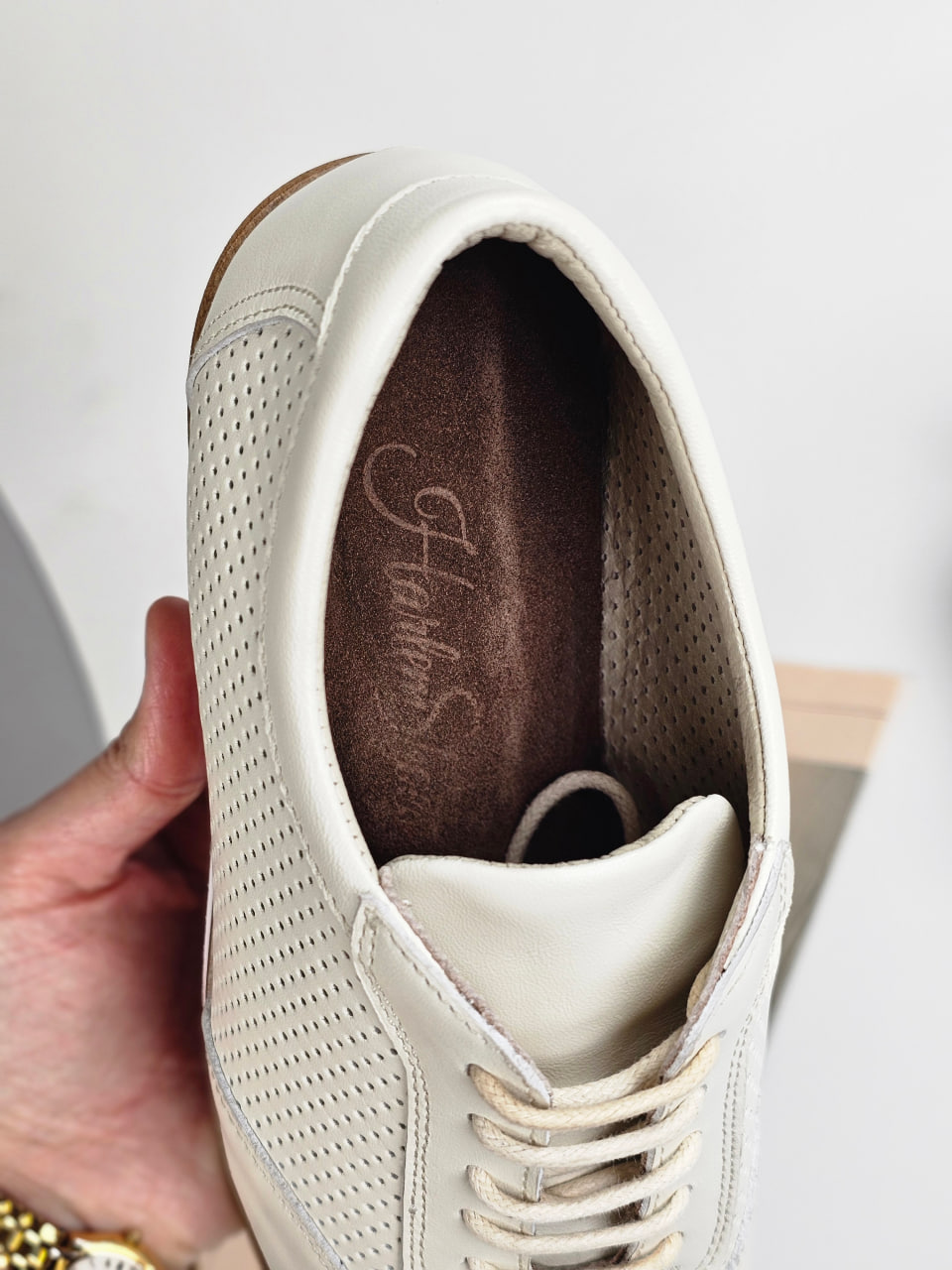 New York Perforated Broken White Leather