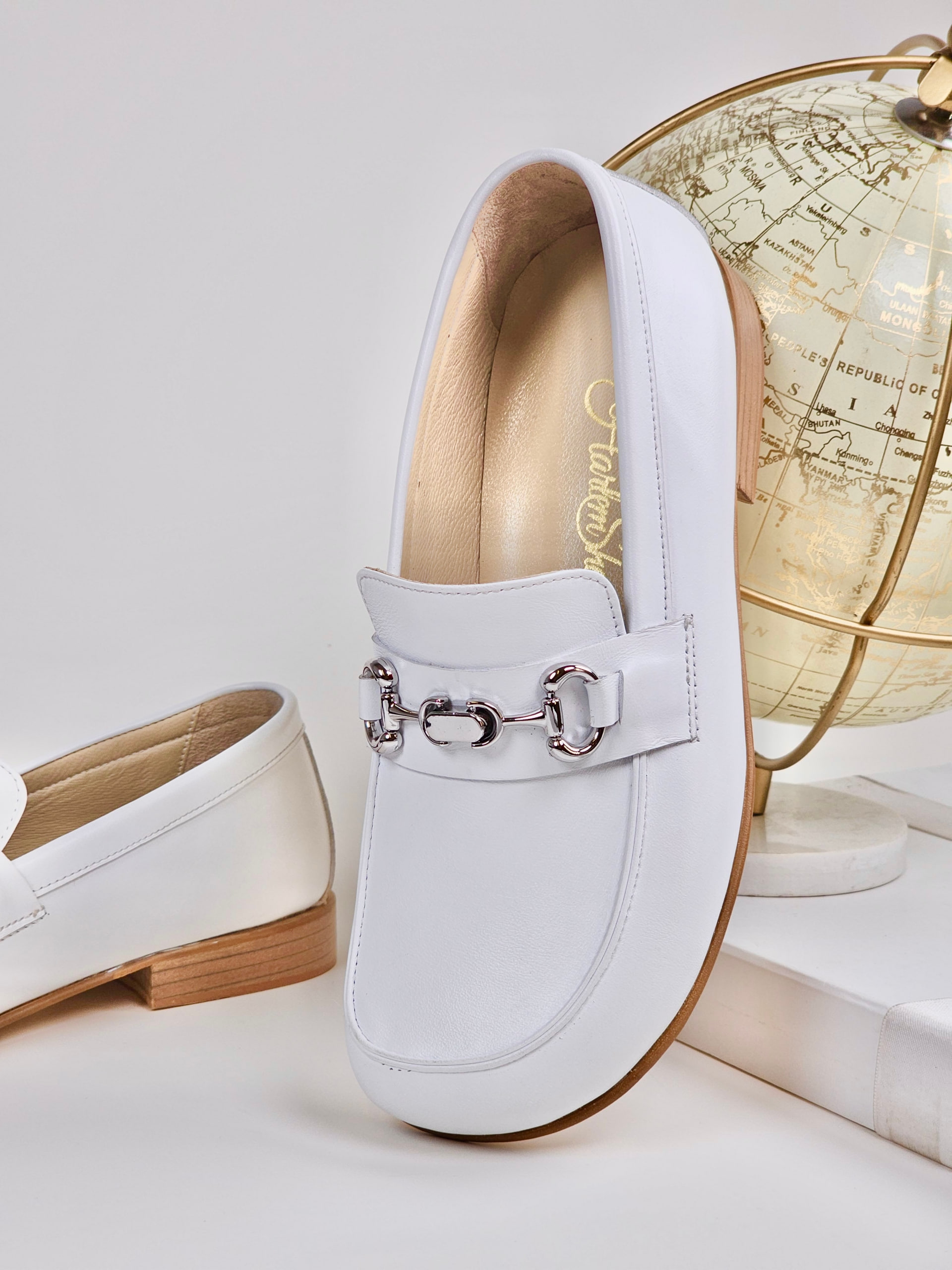 Barefoot Loafers White Leather With Metal Buckle 2 cm heel