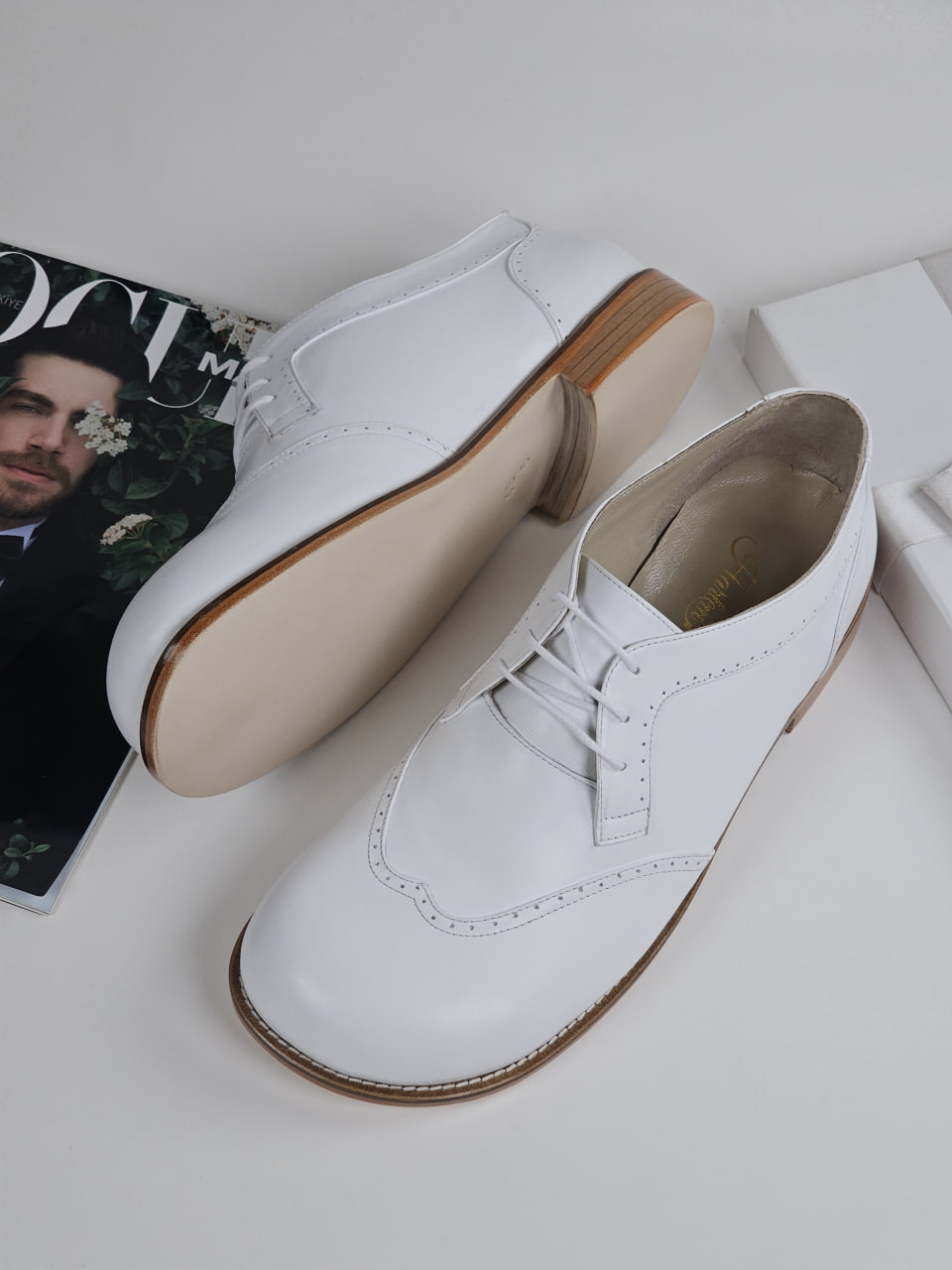 Barefoot Oxfords White Leather 2 cm heel