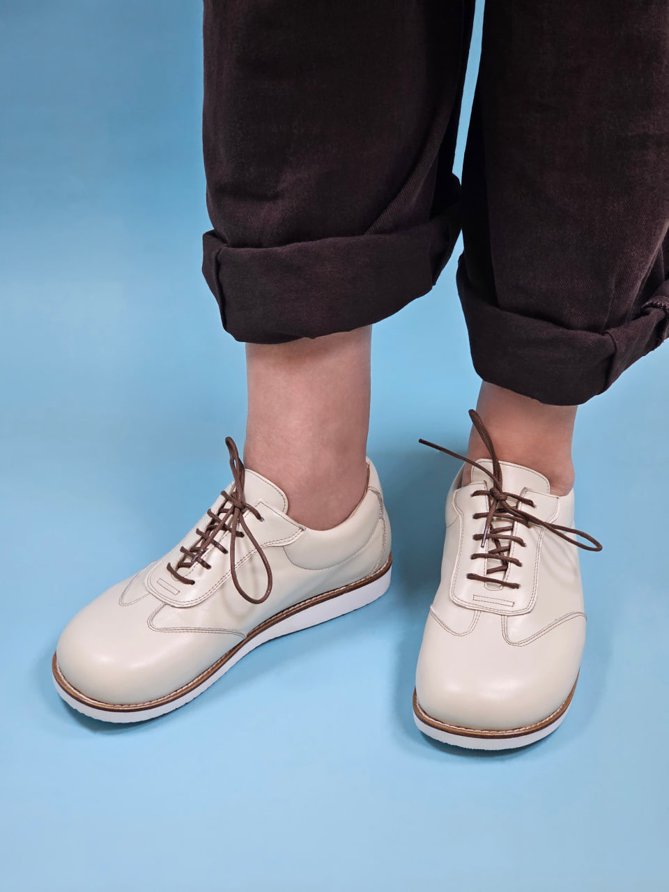 Barefoot New York Broken White Leather with Eva Sole