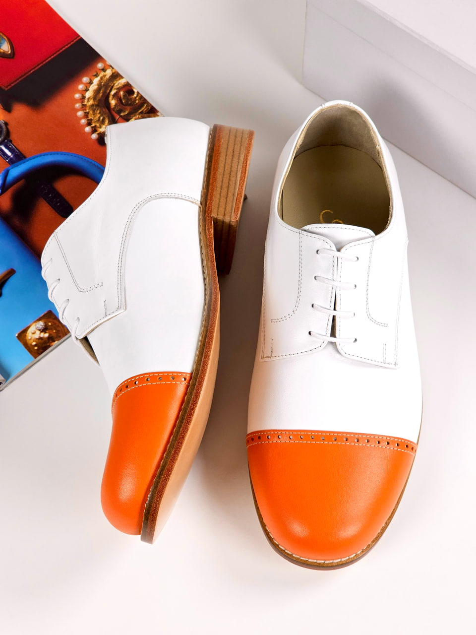 California White leather & Nose Orange Leather 2 cm heel