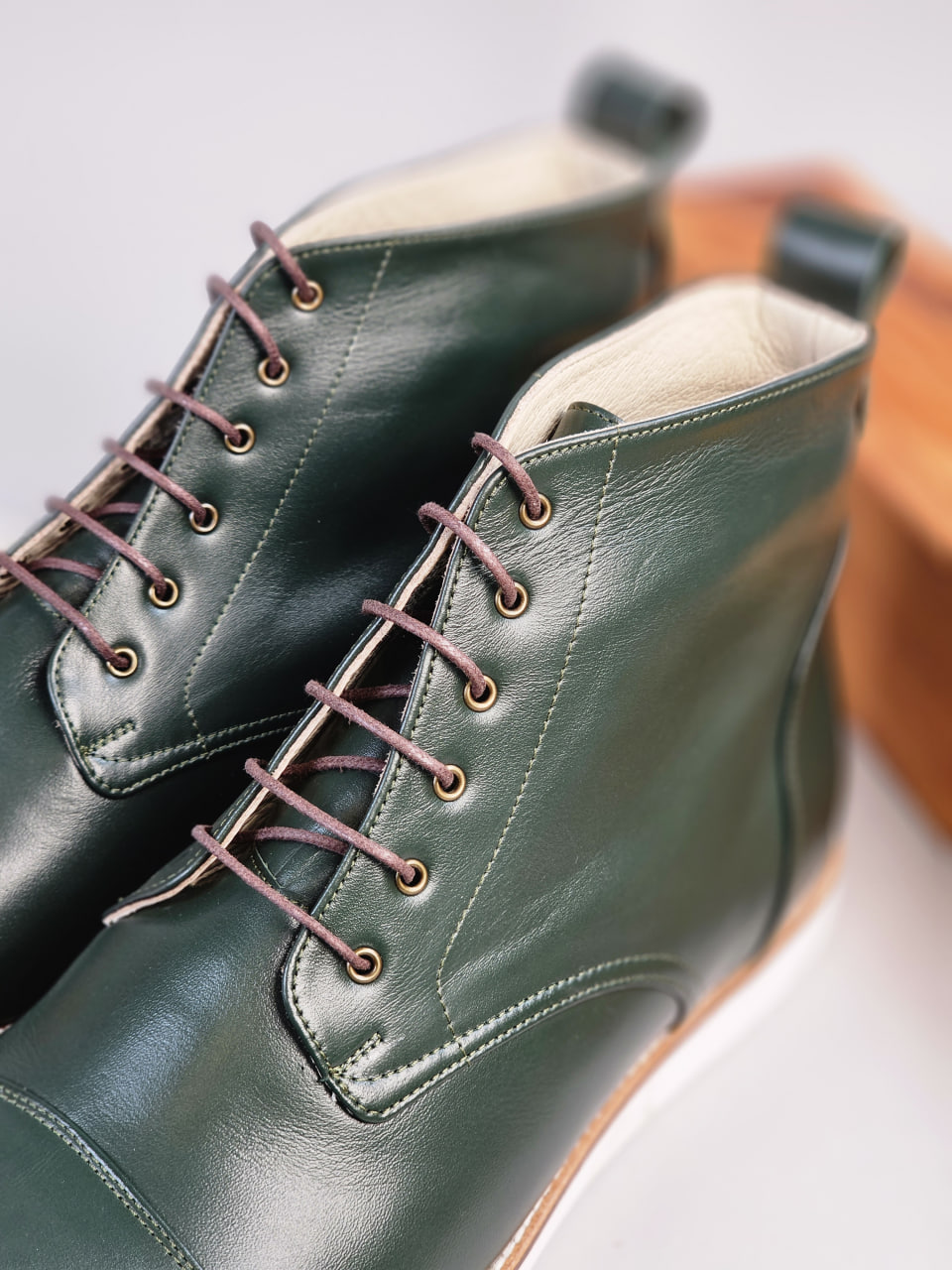 Derby Boots Jungle Green Leather with Eva sole