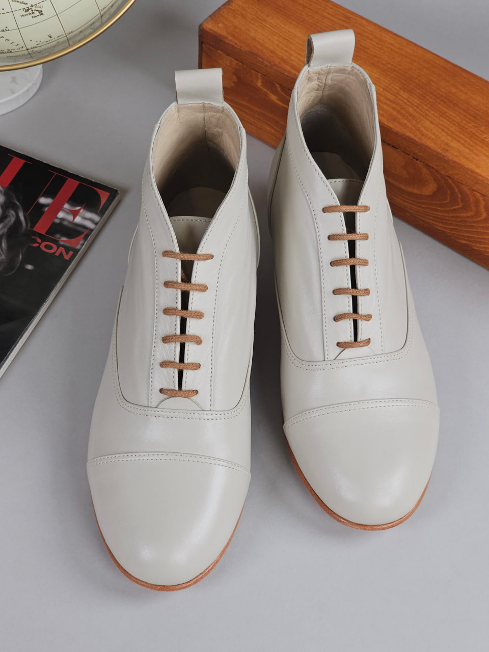Smooth Boots Beige Leather 4 cm heel