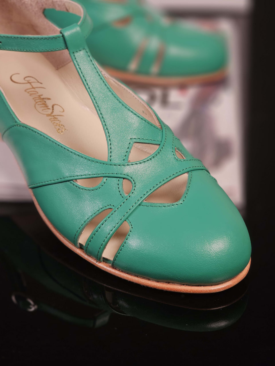 Spring Apple Green Leather 4 cm heel