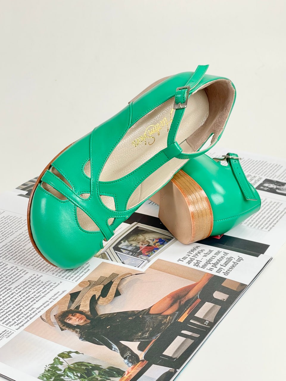 Barefoot Spring Apple Green Leather 2 cm heel