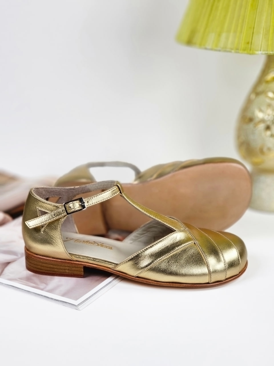 Barefoot Sugar Gold Leather 2 cm heel
