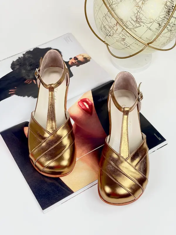 Barefoot Sugar Dark Gold Leather 2 cm heel
