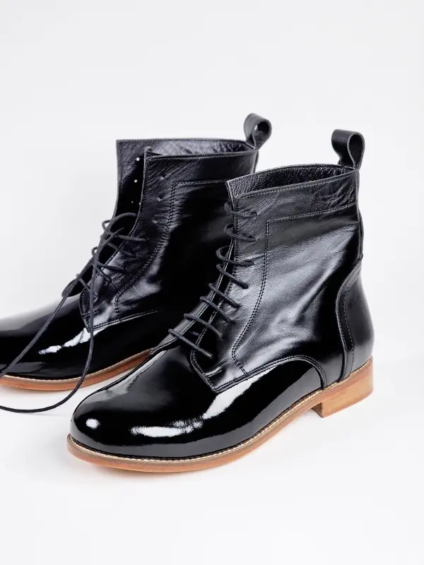 Harlem Boots Mix of Black patent & black leather
