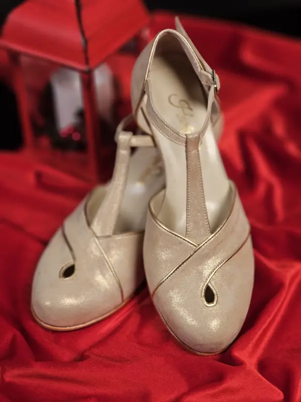 Muse Golden Suede 6 cm heel