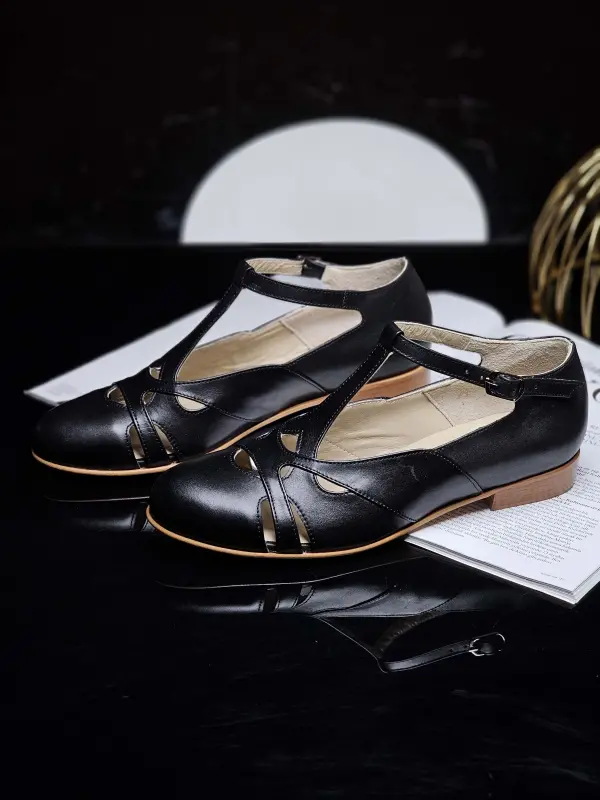 Black Leather 2 cm heel