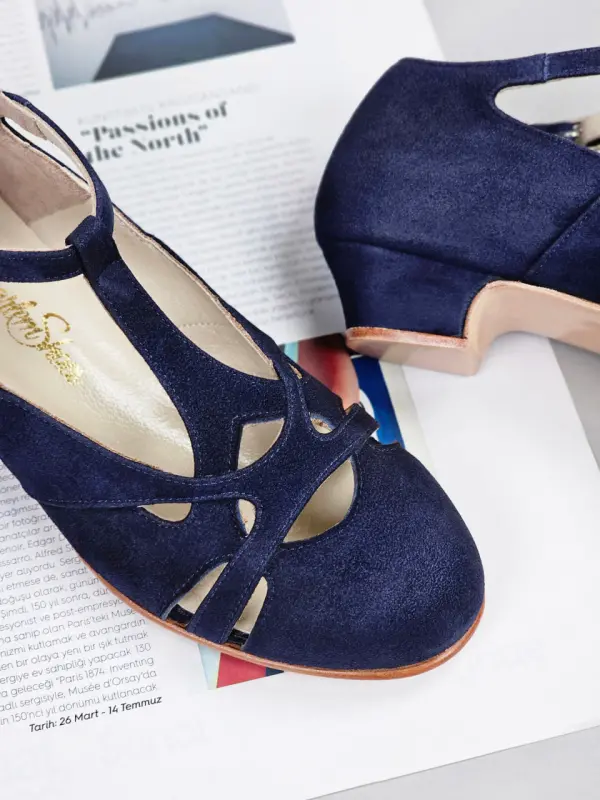 Dark Blue Suede 3 cm heel