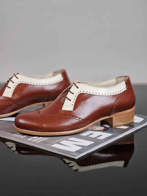 Women Oxfords Brown Leather & Broken White Line with 4 cm heel