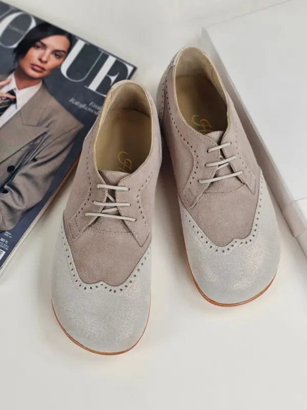 Barefoot Oxfords Shiny Cream & Soft Grey Suede 1 cm heel