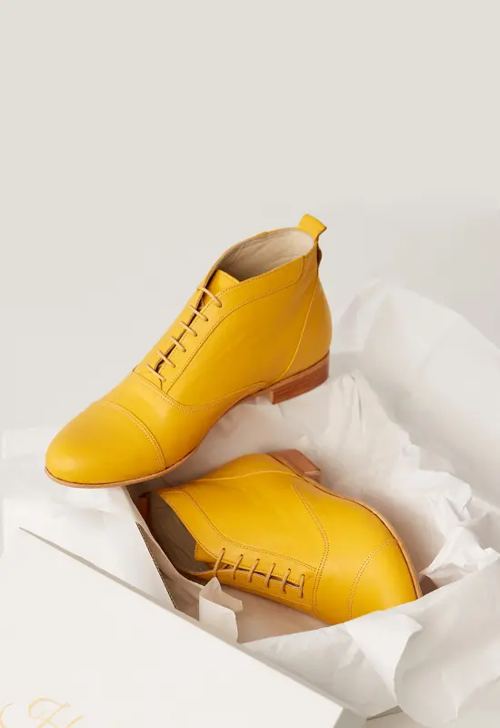 Smooth Boots Yellow Leather 2 cm heel
