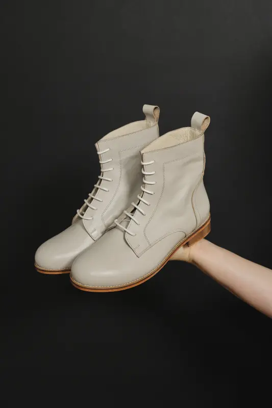 Harlem Boots Beige Leather 2 cm heel