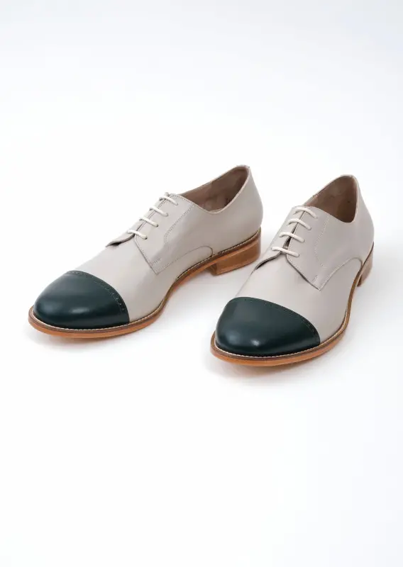 California Beige Leather & nose Jungle Green leather 2 cm heel