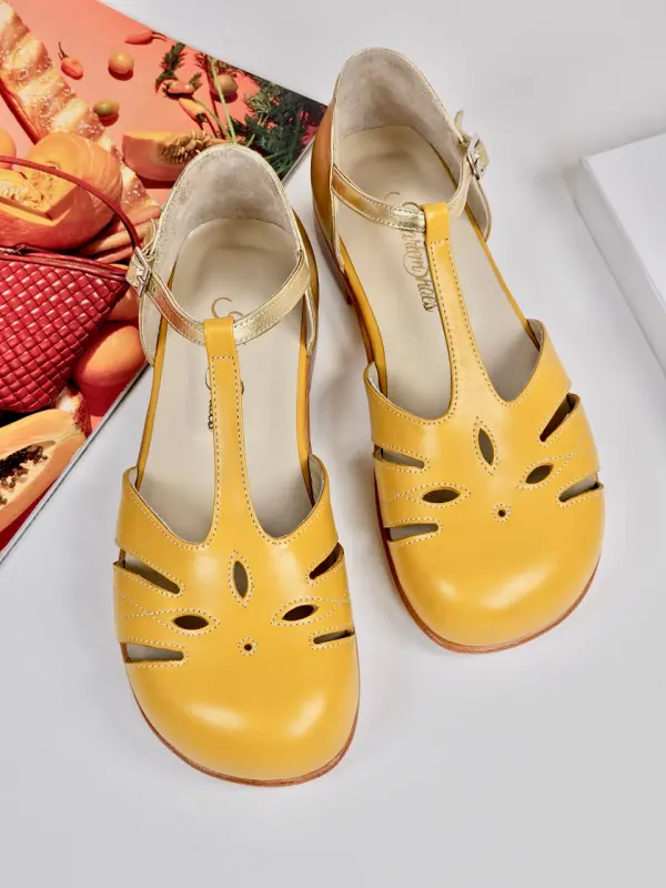 Barefoot Rosy Yellow & Gold Leather 2 cm heel