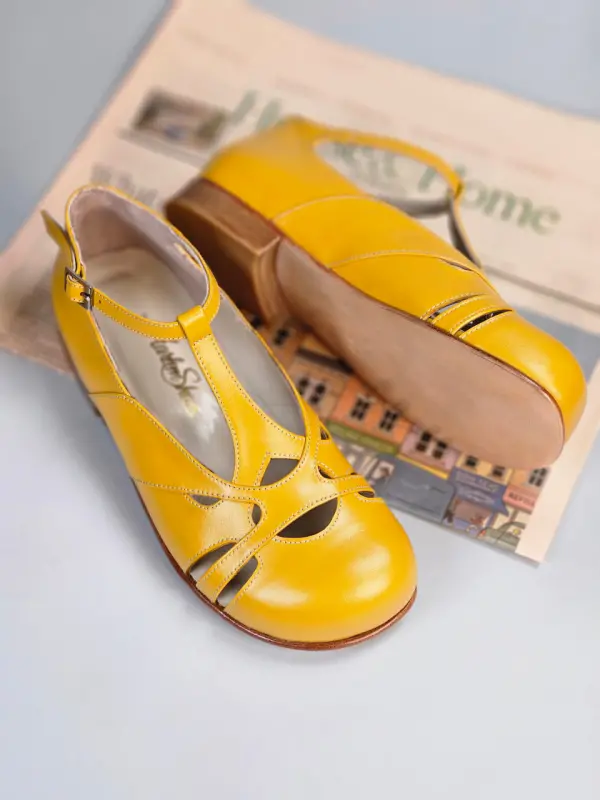 Barefoot Spring Yellow Leather 2 cm heel