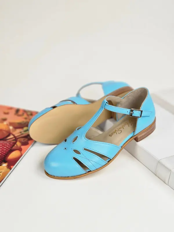 Rosy Baby Blue Leather 2 cm heel