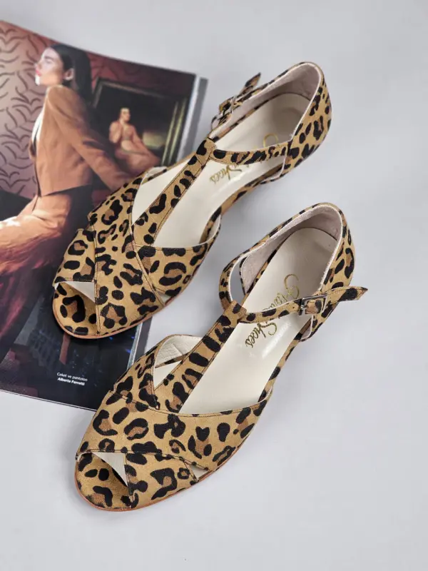 Doris Leopard Suede 3 cm heel