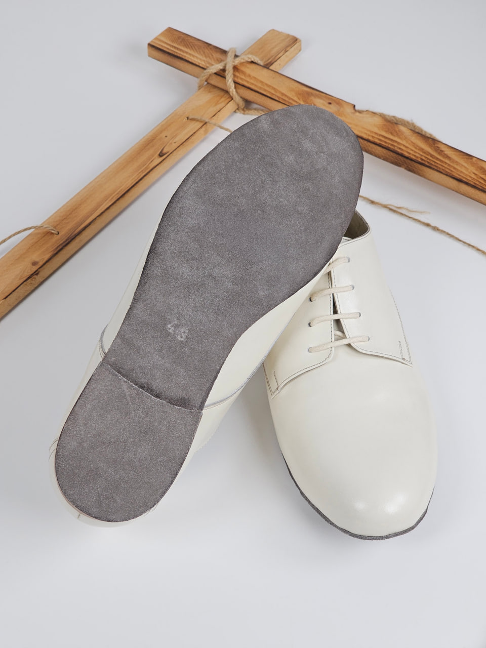 Frankie Soft Broken White Leather with "Flexible Sole" 1.5 cm heel