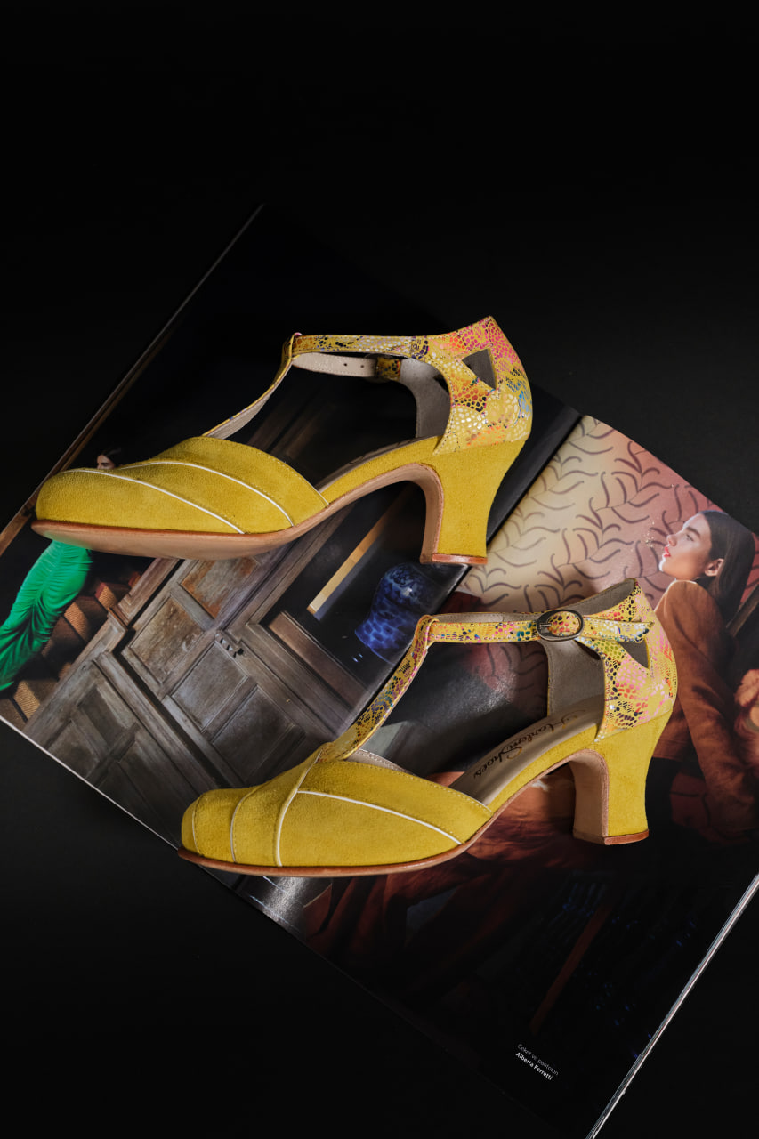 Sugar Yellow suede & Flower 6 cm heel