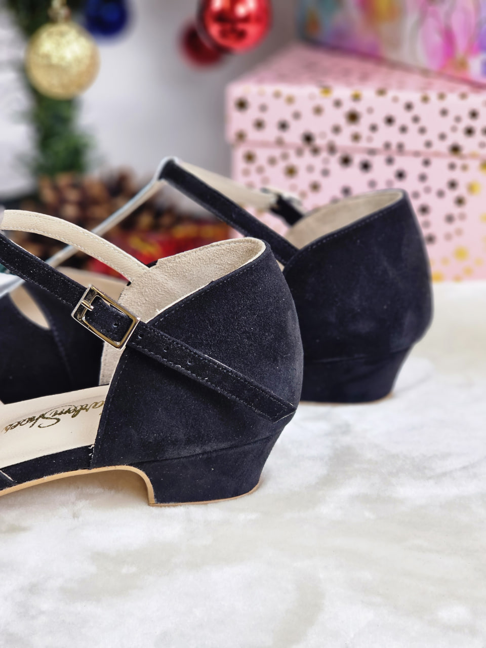 Isabel Black Suede & Nose Silver Leather 3 cm heel