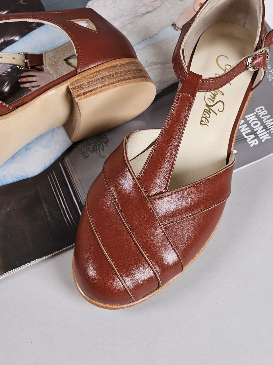 Sugar Brown Leather 2 cm heel
