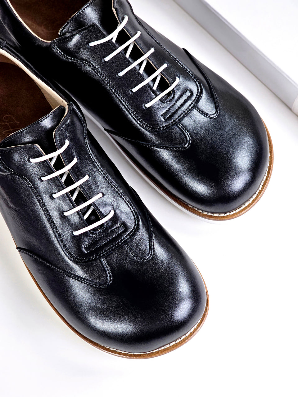 Barefoot New York Black Leather with Eva Sole