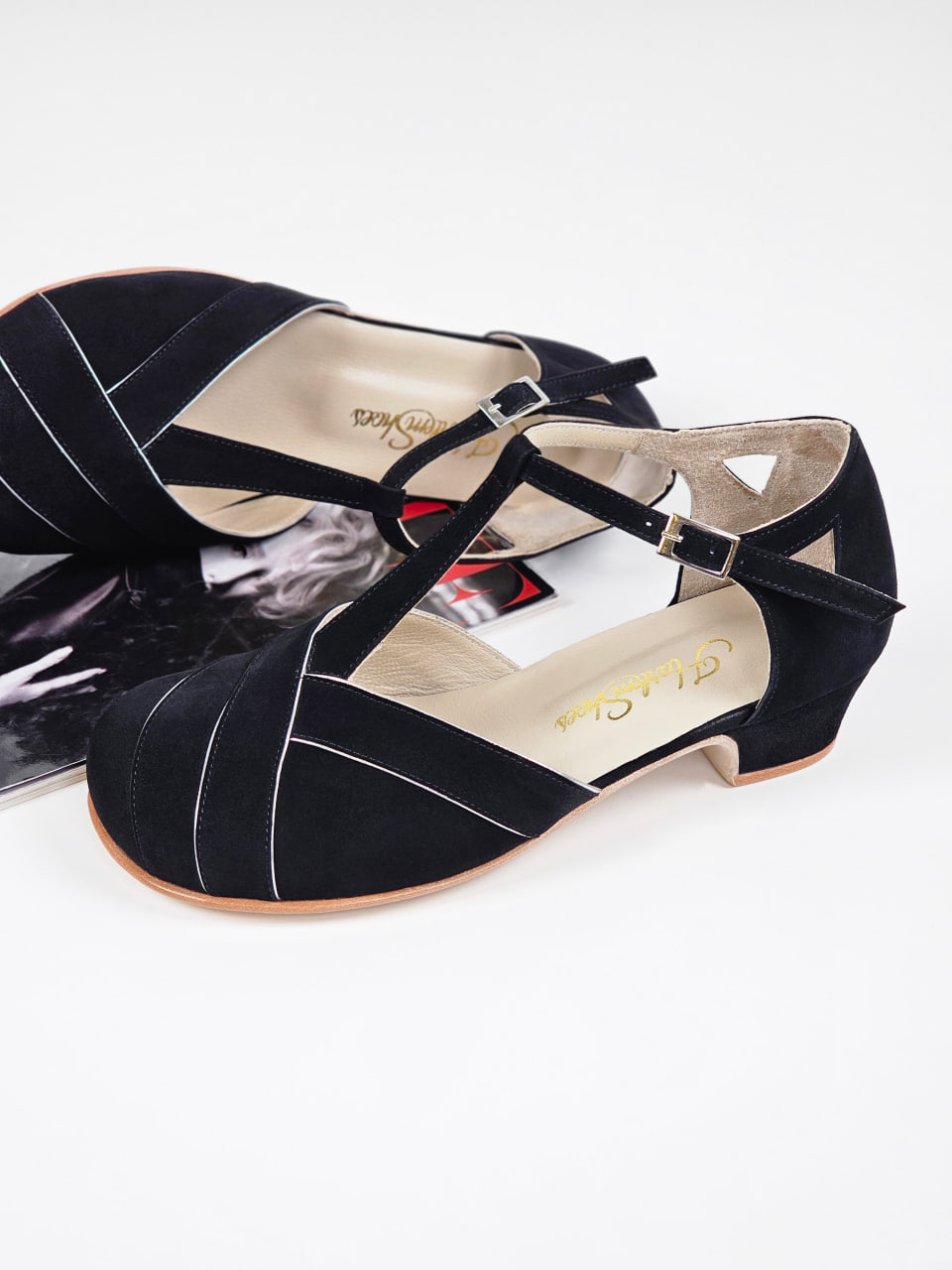Barefoot Sugar Black Suede with Silver Lines 4 cm heel