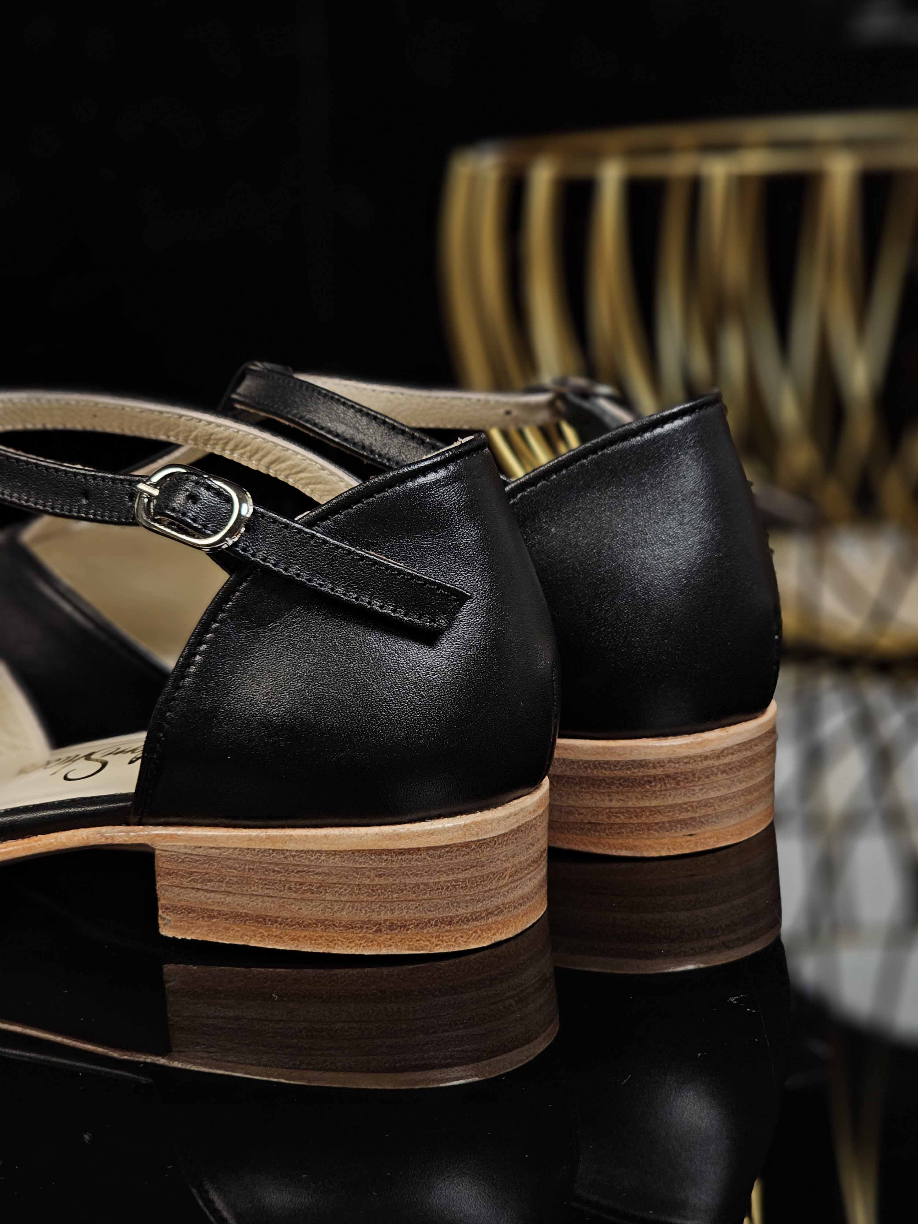 Muse Black Leather 2 cm heel