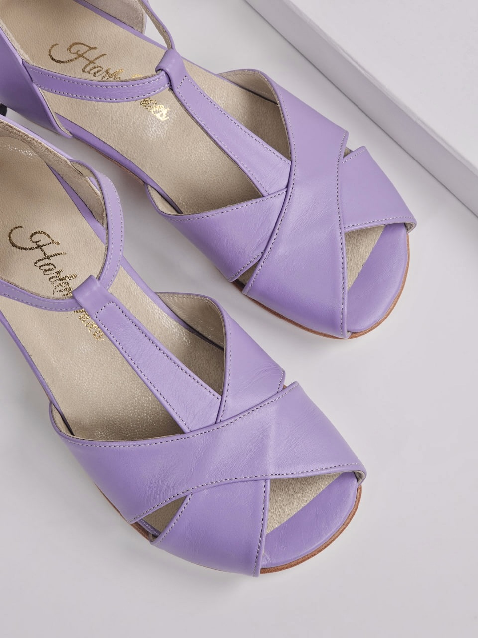 Barefoot Doris Lilac Leather 3 cm heel