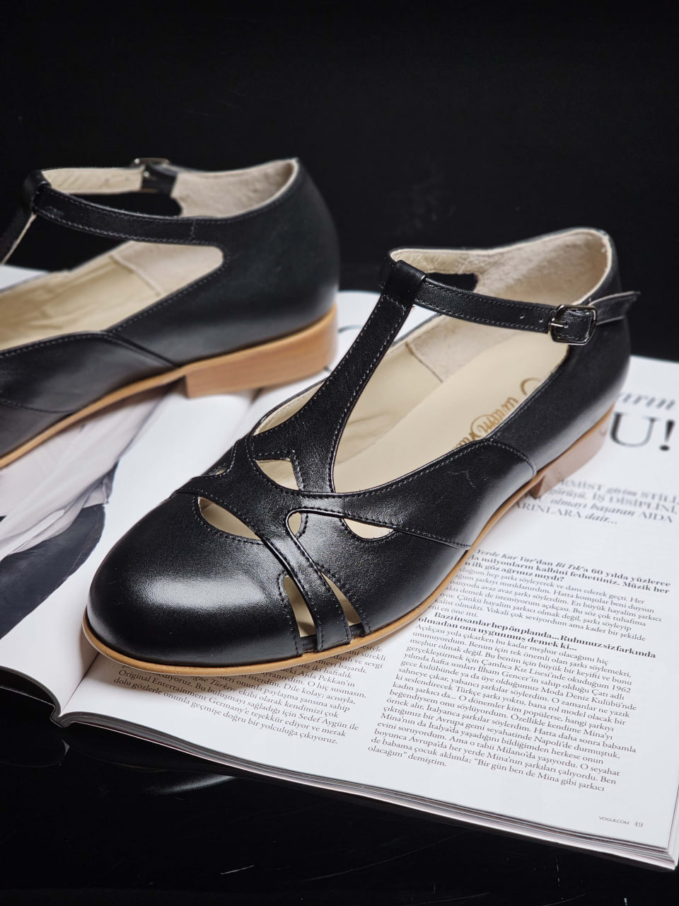 Spring Black Leather 2 cm heel