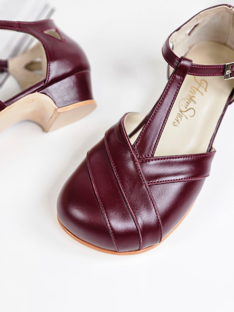 Barefoot Sugar Bordeaux Leather 4 cm heel